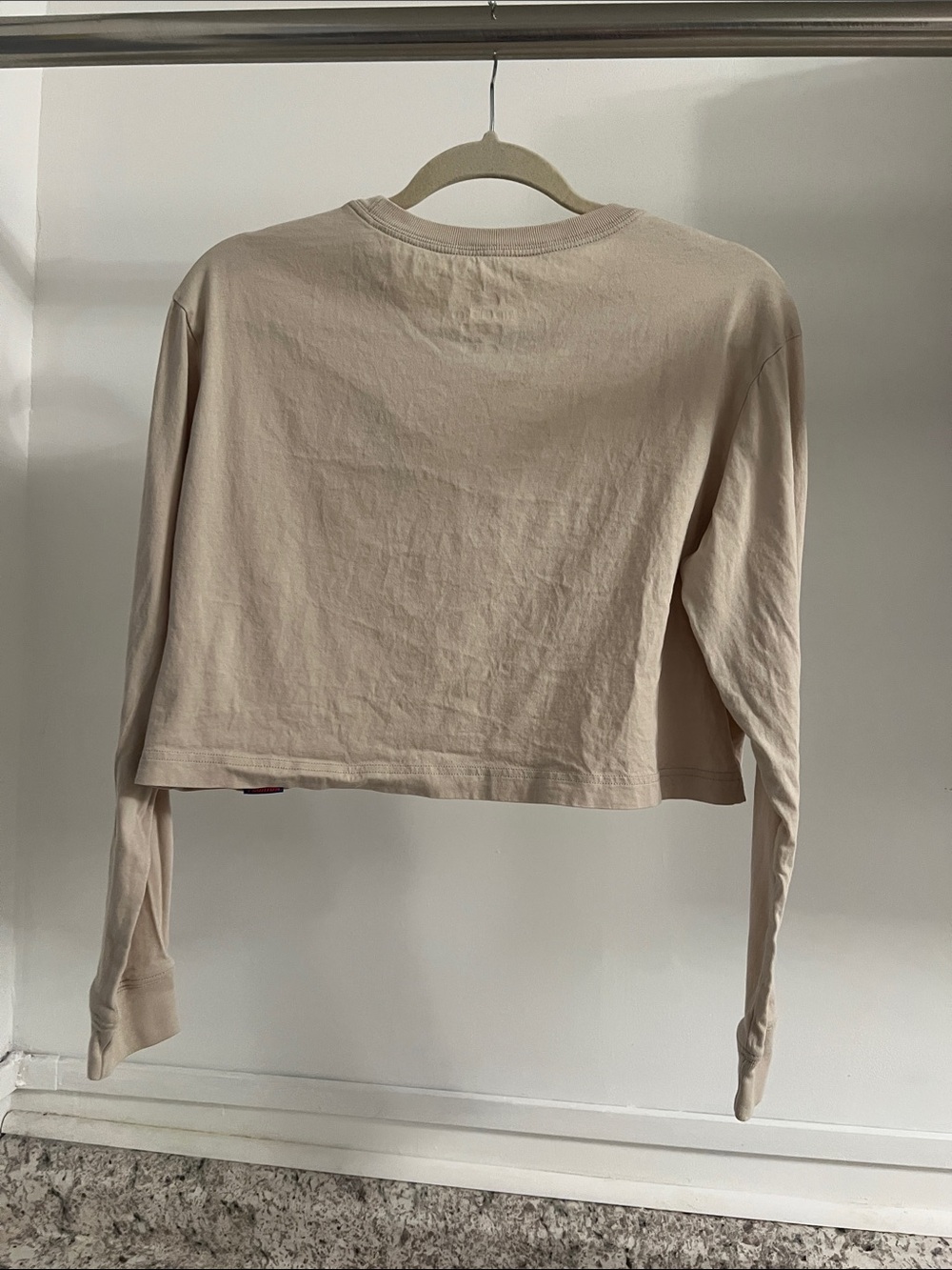 Nike Beige Cropped Long Sleeve Tee with Blue & orange Florida Gators - Picture 4 of 6